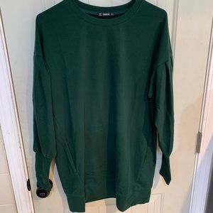 SHEIN adult small emerald green sweater.
